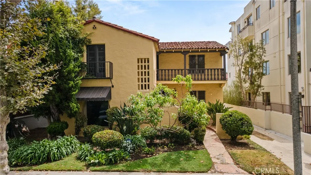 138 N Swall Drive, Beverly Hills, California 90211 home-pic-43