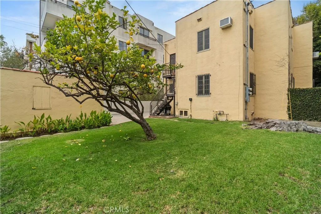 138 N Swall Drive, Beverly Hills, California 90211 home-pic-42