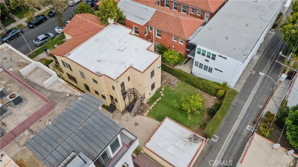 138 N Swall Drive, Beverly Hills, California 90211 home-pic-45