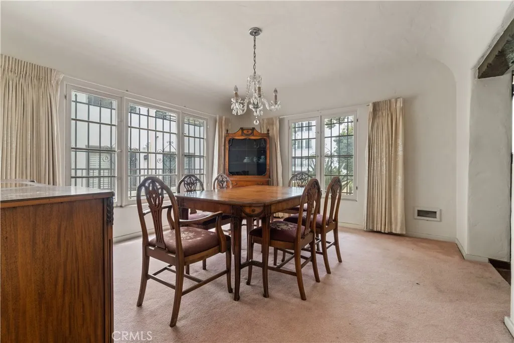 138 N Swall Drive, Beverly Hills, California 90211 home-pic-6