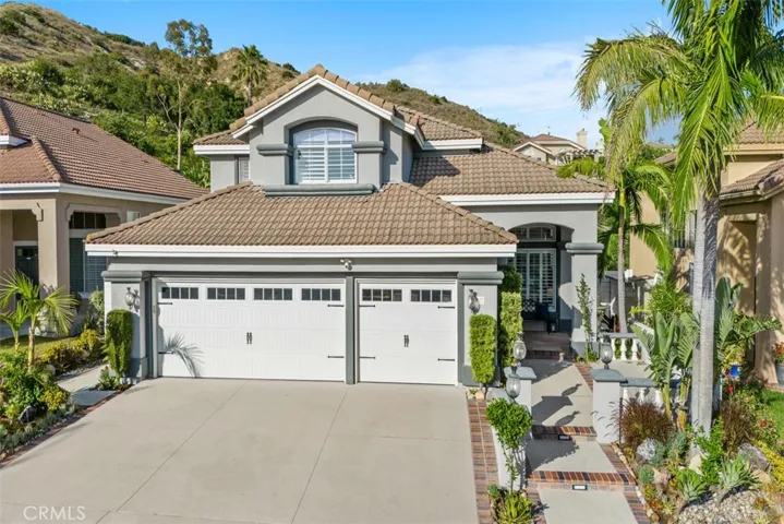 12 La Perla, Lake Forest, California 92610