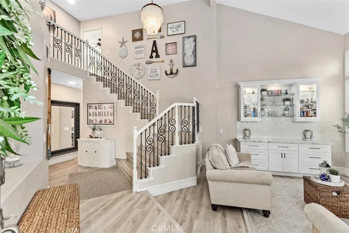 12 La Perla, Lake Forest, California 92610