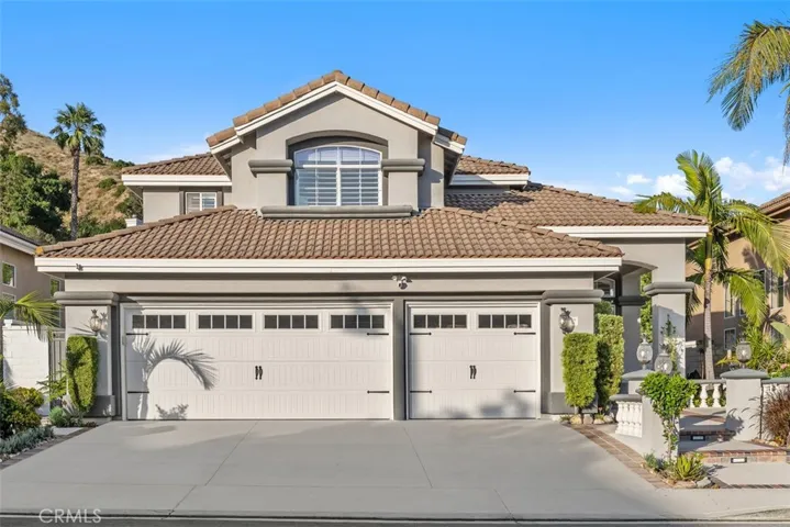 12 La Perla, Lake Forest, California 92610