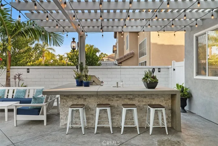 12 La Perla, Lake Forest, California 92610