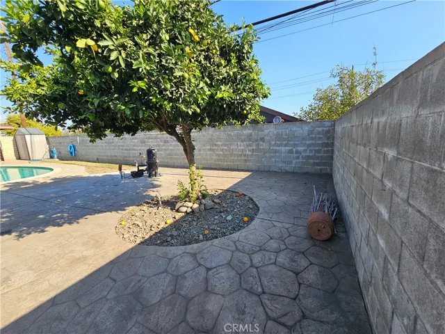 5573 E E Bonnie Brae Street E, Montclair, California 91763