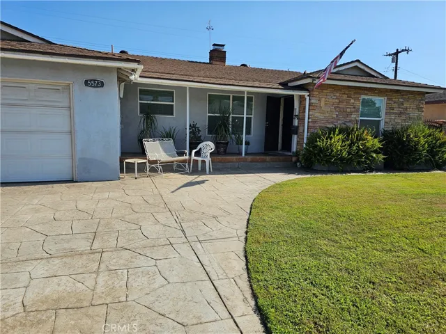 5573 E E Bonnie Brae Street E, Montclair, California 91763