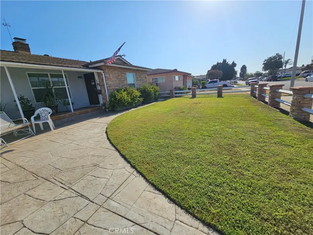 5573 E E Bonnie Brae Street E, Montclair, California 91763