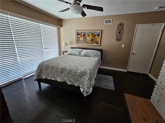5573 E E Bonnie Brae Street E, Montclair, California 91763