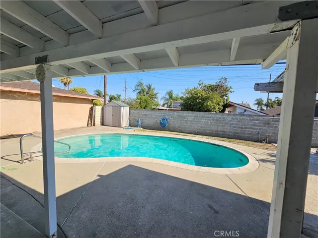 5573 E E Bonnie Brae Street E, Montclair, California 91763