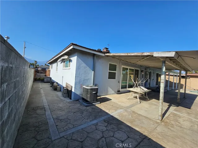 5573 E E Bonnie Brae Street E, Montclair, California 91763