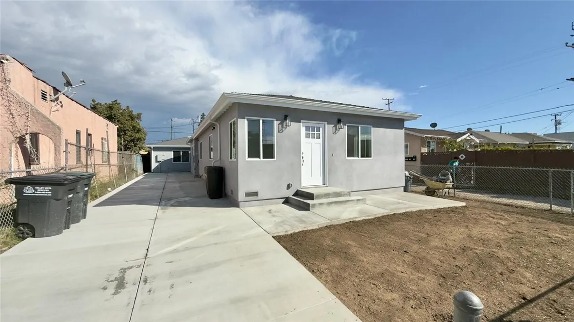 1346 Fraser Avenue, East Los Angeles, California 90022, 8 Bedrooms Bedrooms, ,4 BathroomsBathrooms,Residential Lease,For Rent,Fraser,SR25181236