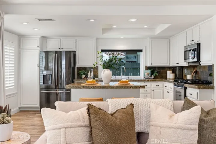 28762 Vista Aliso Road, Lake Forest, California 92679