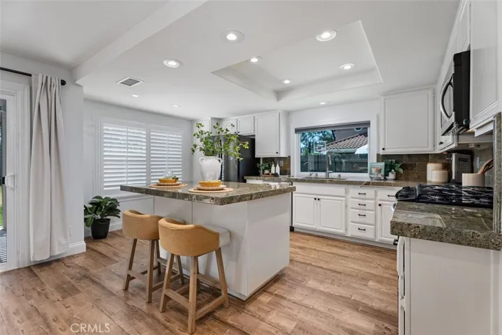 28762 Vista Aliso Road, Lake Forest, California 92679