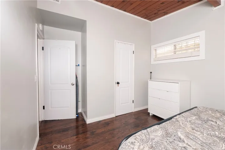 934 Hallwood Avenue, Pomona, California 91767