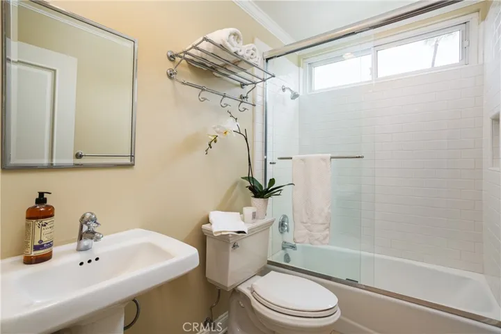 Bathroom No.2 between bedrooms 2 and 3