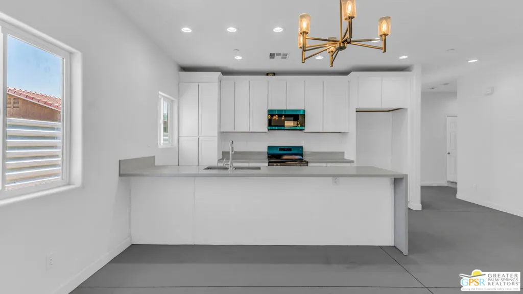 13704 Sarita Drive, Desert Hot Springs, California 92240 home-pic-7