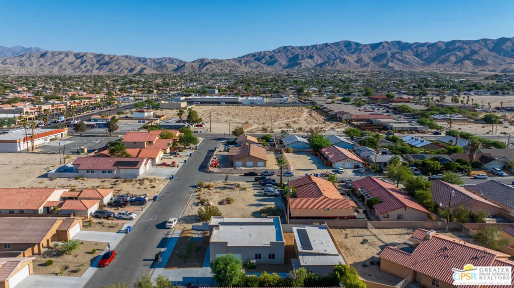 13704 Sarita Drive, Desert Hot Springs, California 92240 home-pic-40