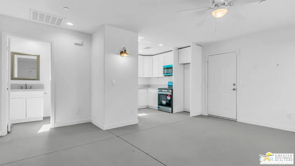 13704 Sarita Drive, Desert Hot Springs, California 92240 home-pic-25