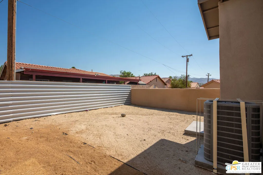 13704 Sarita Drive, Desert Hot Springs, California 92240 home-pic-59