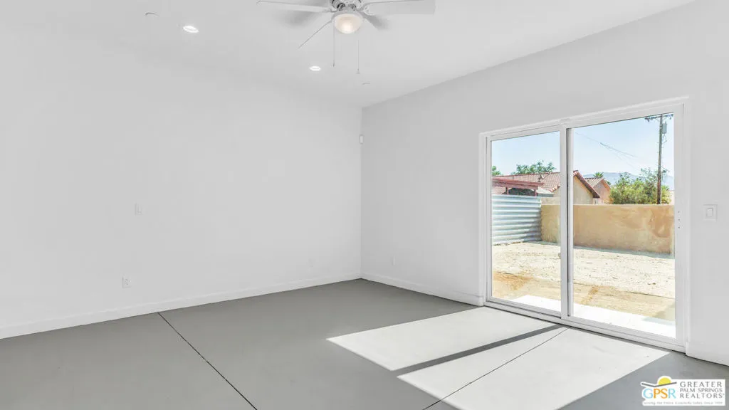 13704 Sarita Drive, Desert Hot Springs, California 92240 home-pic-12