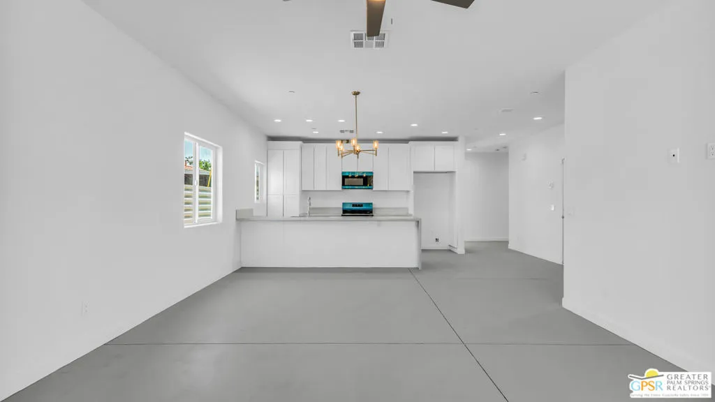 13704 Sarita Drive, Desert Hot Springs, California 92240 home-pic-11