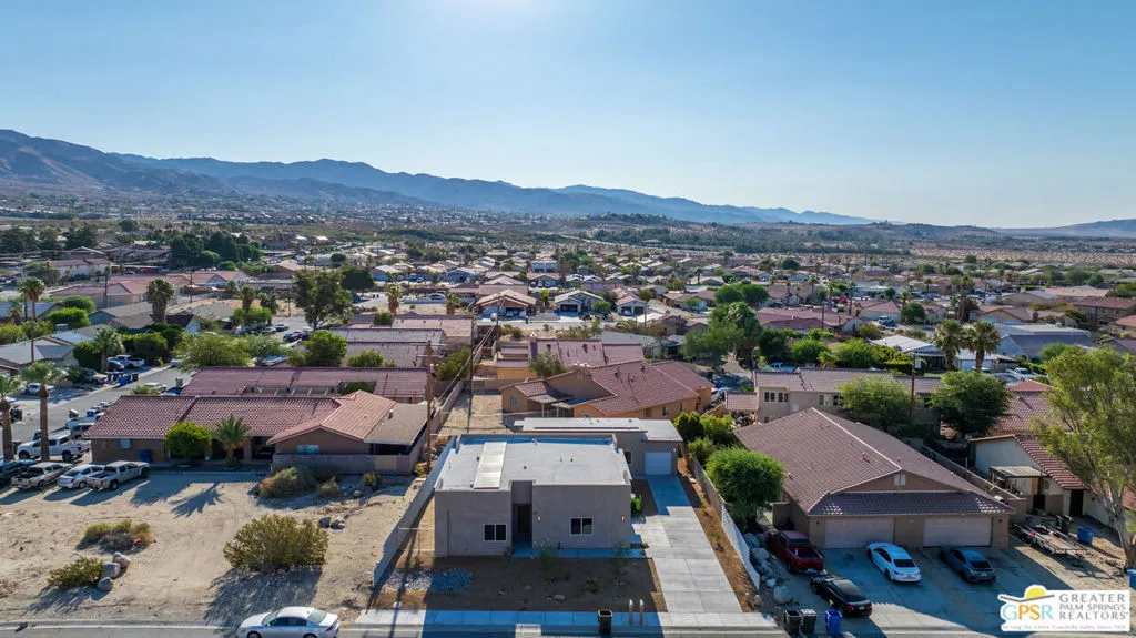 13704 Sarita Drive, Desert Hot Springs, California 92240 home-pic-38