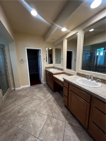 7090 Cottage Grove Drive, Eastvale, California 92880