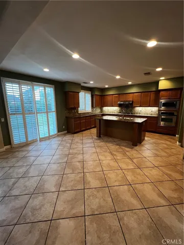 7090 Cottage Grove Drive, Eastvale, California 92880