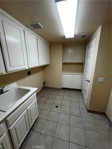 7090 Cottage Grove Drive, Eastvale, California 92880