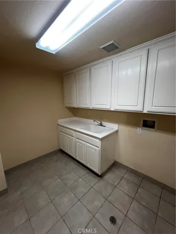 7090 Cottage Grove Drive, Eastvale, California 92880