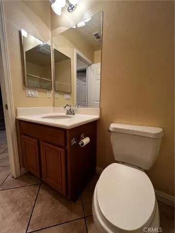7090 Cottage Grove Drive, Eastvale, California 92880