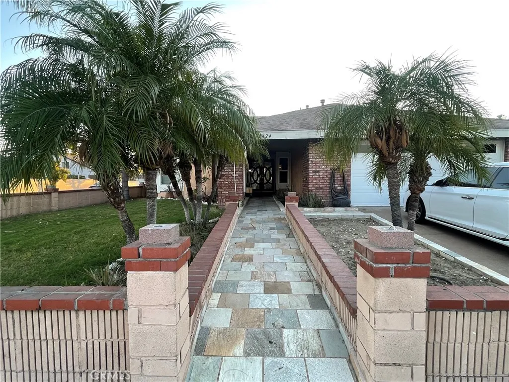 2424 S Lake Avenue, Ontario, California 91761 home-pic-0