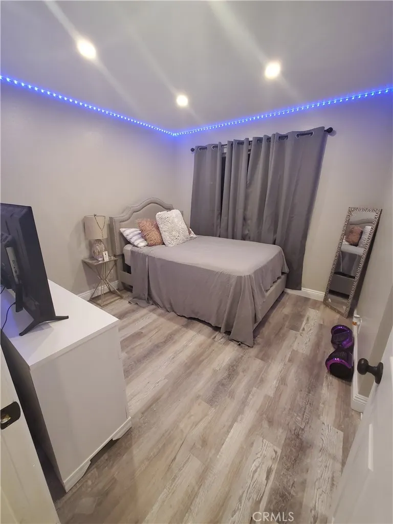 2424 S Lake Avenue, Ontario, California 91761 home-pic-9