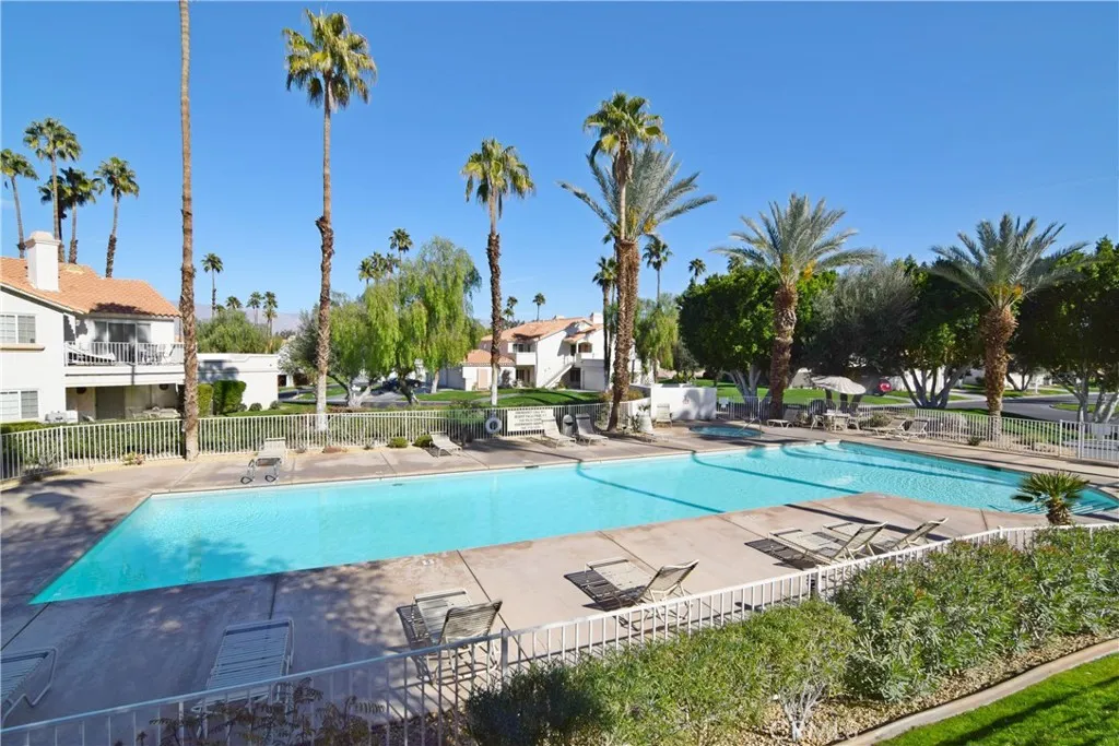 139 Villa Court, Palm Desert, California 92211 home-pic-8