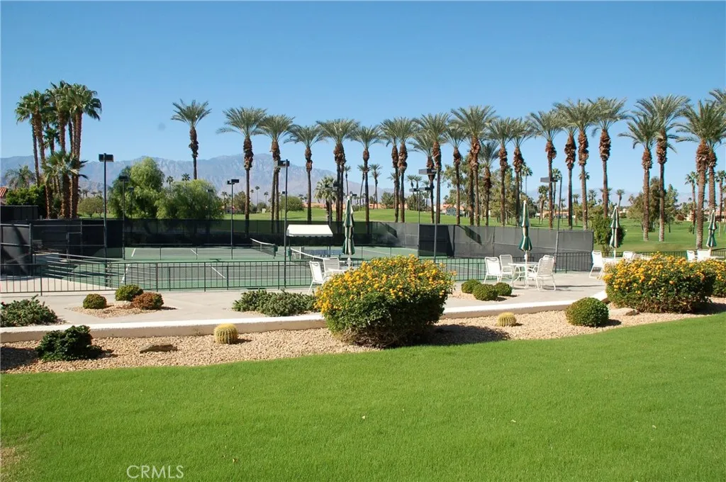 139 Villa Court, Palm Desert, California 92211 home-pic-11