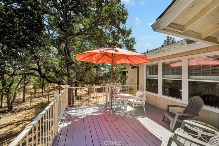 Large deck for entertaining