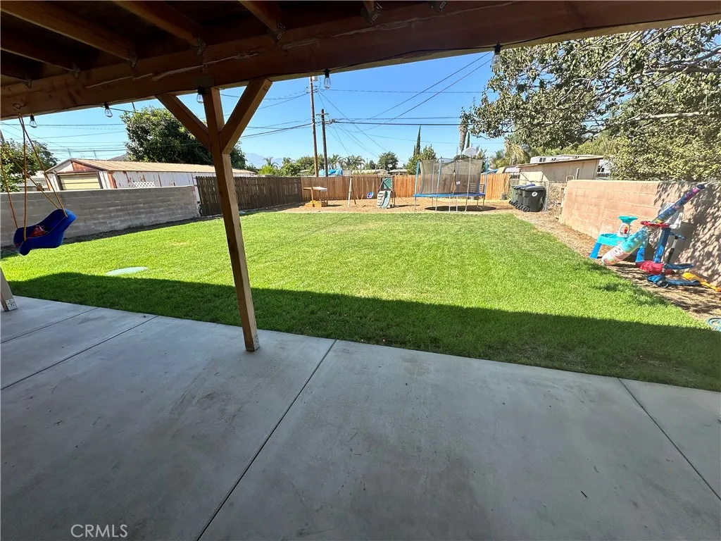18470 7th Street, Bloomington, California 92316 home-pic-38