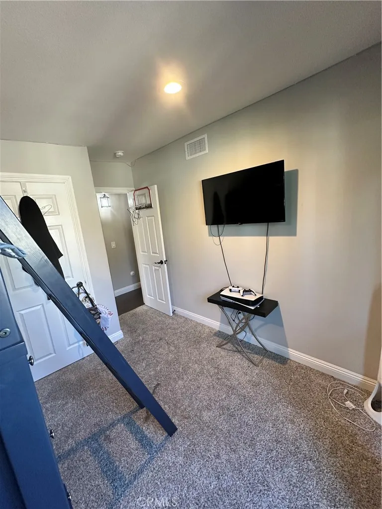 18470 7th Street, Bloomington, California 92316 home-pic-13