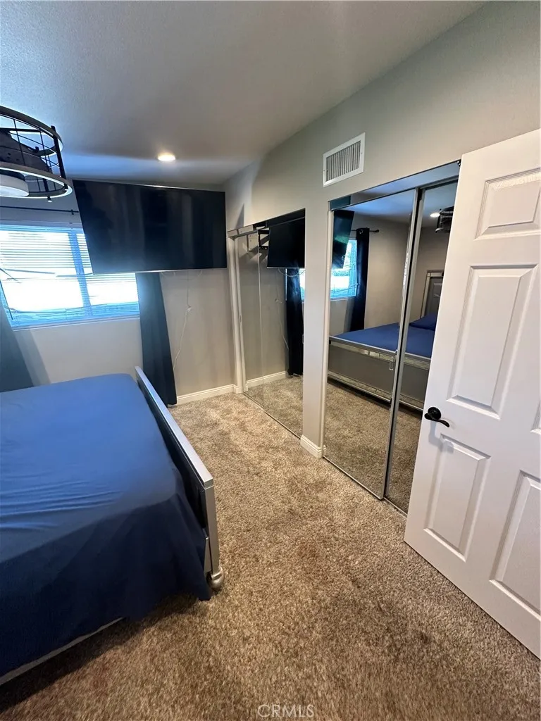 18470 7th Street, Bloomington, California 92316 home-pic-17