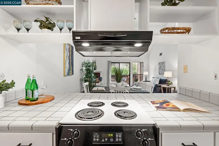 879 Camelback Pl, Pleasant Hill, California 94523