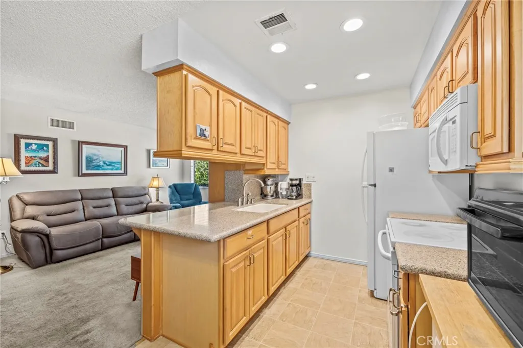 3015 Knollwood Avenue, La Verne, California 91750 home-pic-12