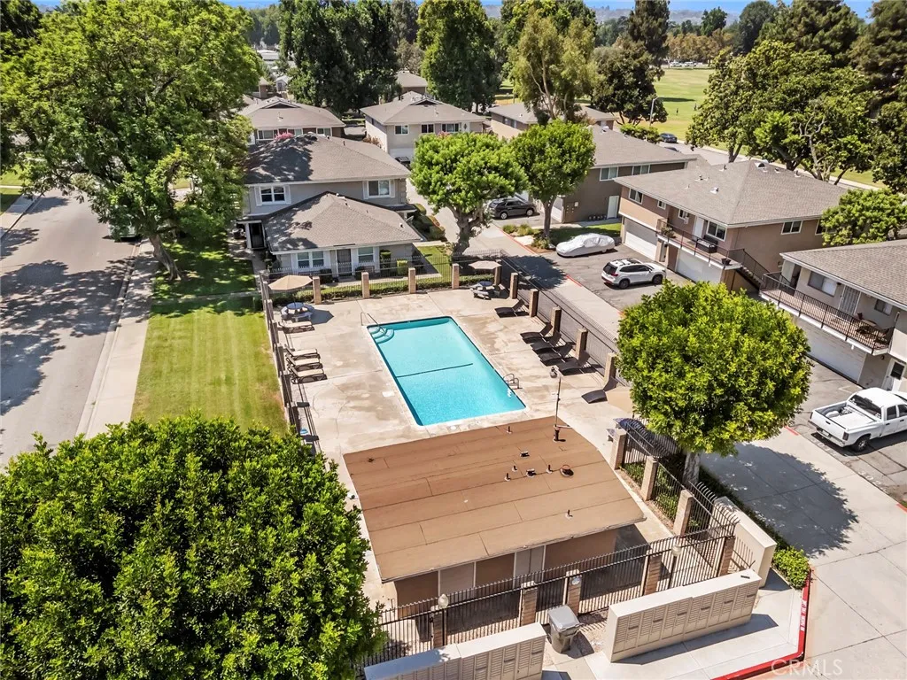 3015 Knollwood Avenue, La Verne, California 91750 home-pic-2