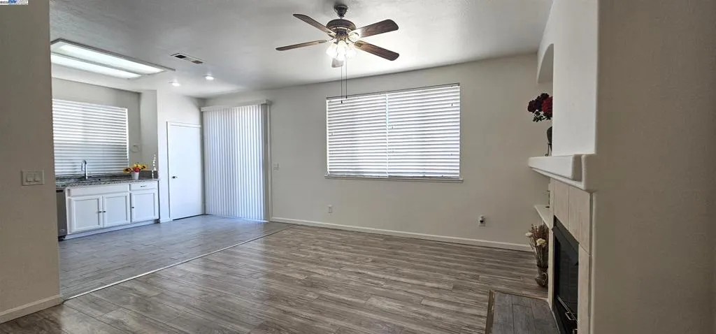 16712 Sheffield St, Delhi, California 95315