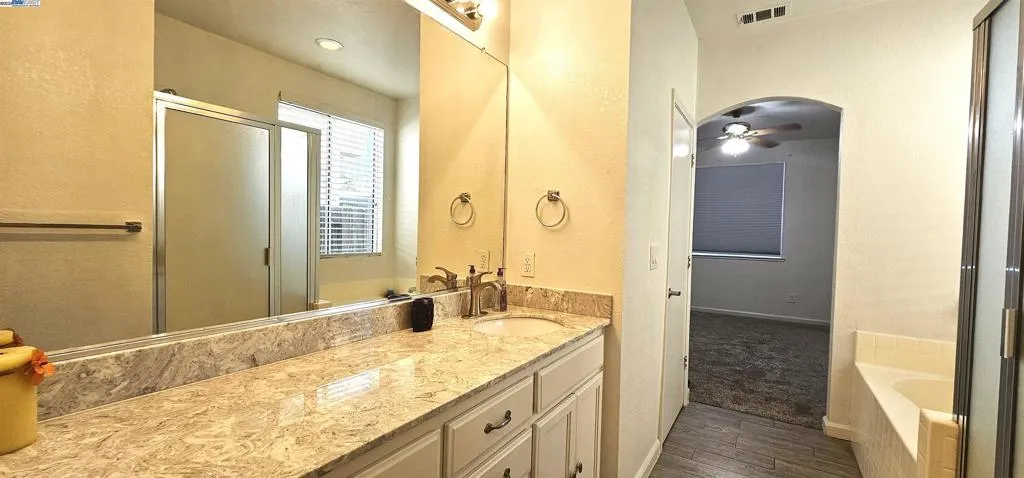 16712 Sheffield St, Delhi, California 95315