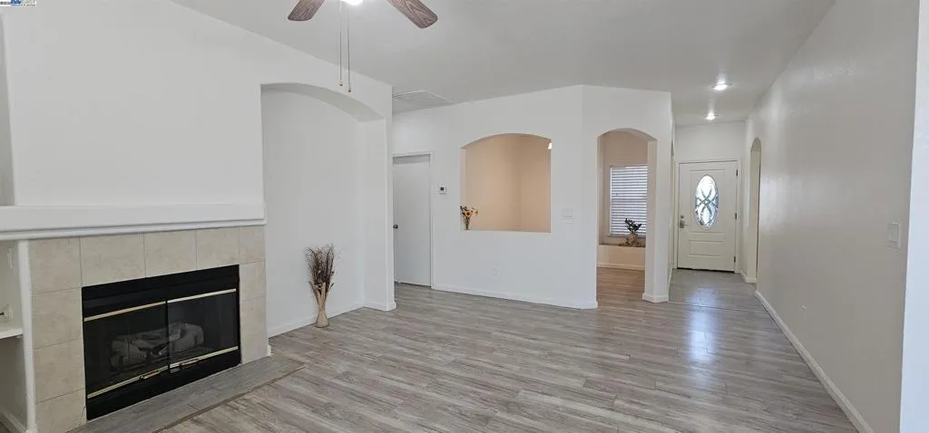 16712 Sheffield St, Delhi, California 95315