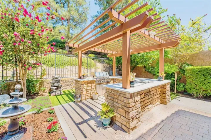 another view of custom built-in BBQ area