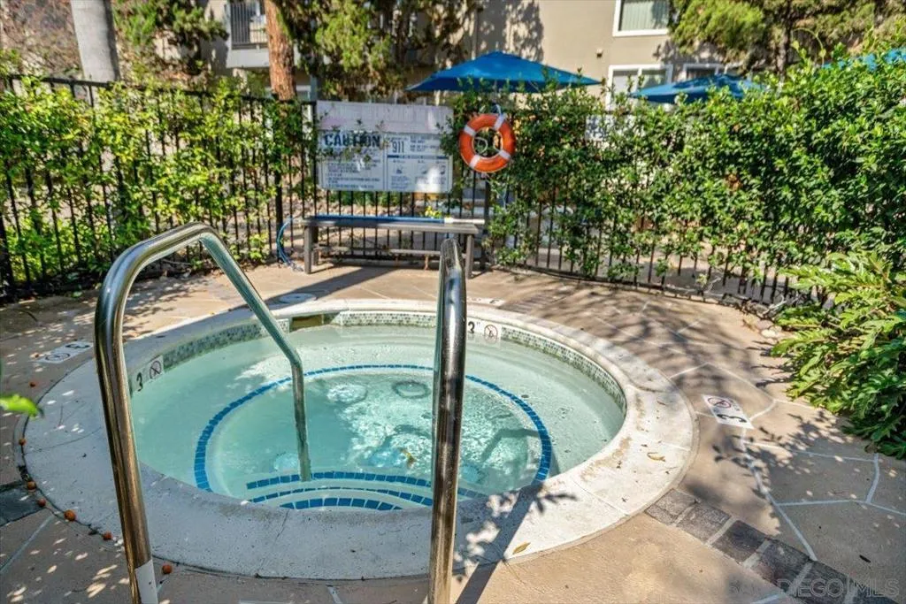 4860 Rolando Ct 29, San Diego, California 92115 home-pic-22