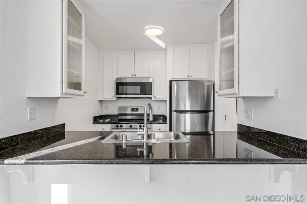 4860 Rolando Ct 29, San Diego, California 92115 home-pic-5