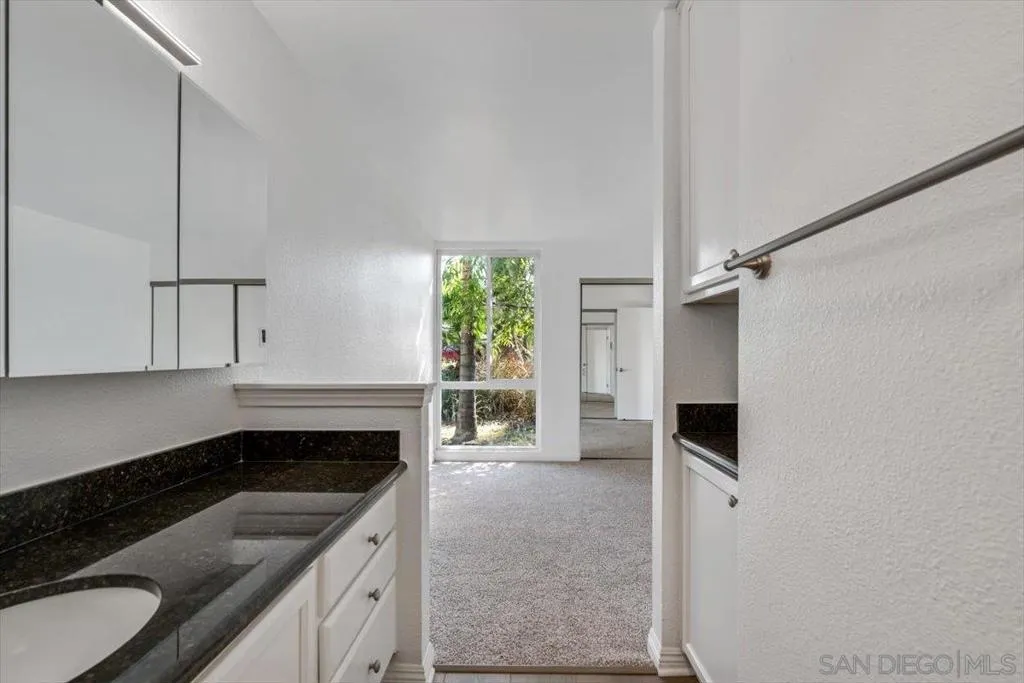4860 Rolando Ct 29, San Diego, California 92115 home-pic-21