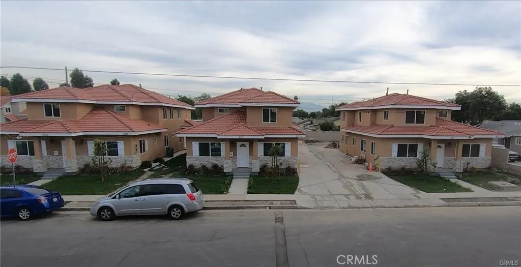 813 1/2 N Figueroa Street, Santa Ana, California 92703, 2 Bedrooms Bedrooms, ,2 BathroomsBathrooms,Residential Lease,For Rent,Figueroa,PW25181456
